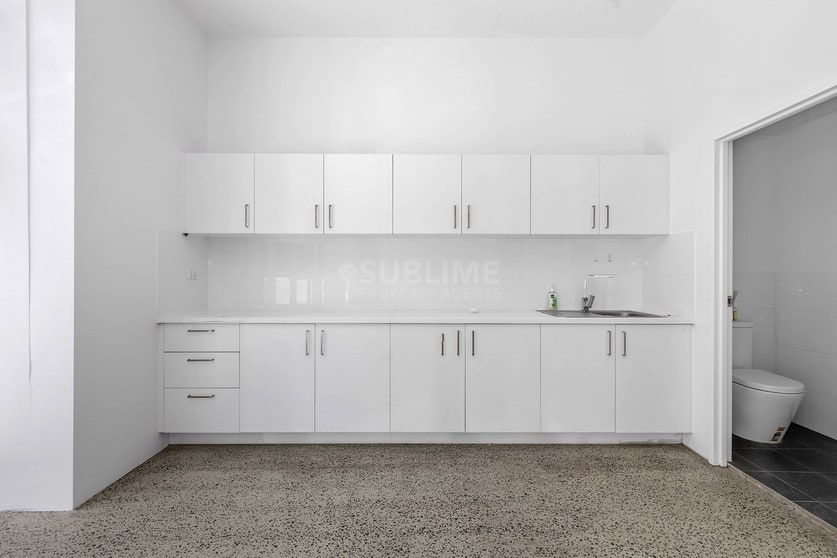 Click to view all images 19 Hutchinson Street St Peters NSW 2044 - Image 3