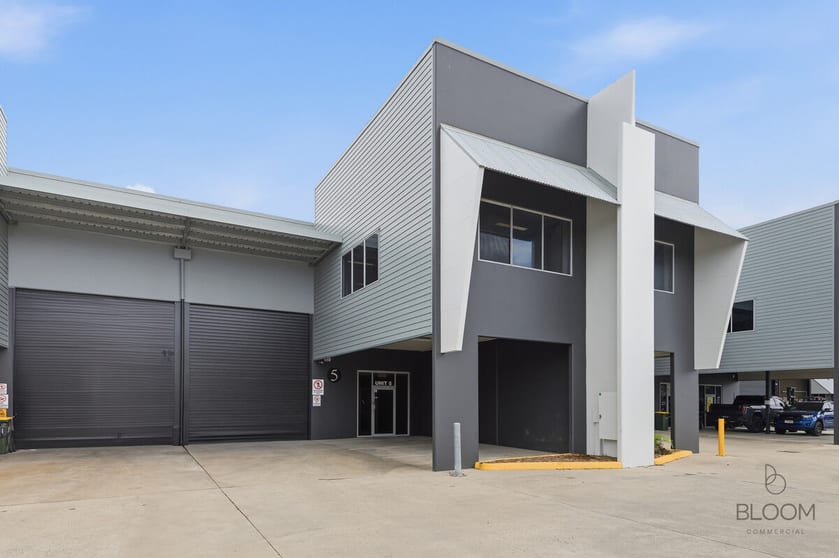 Click to view all images 5/2-8 Kabi Circuit Deception Bay QLD 4508 - Image 1