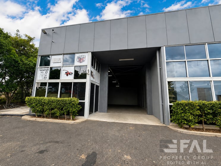 Click to view all images Unit 1/60 Machinery Street Darra QLD 4076 - Image 1