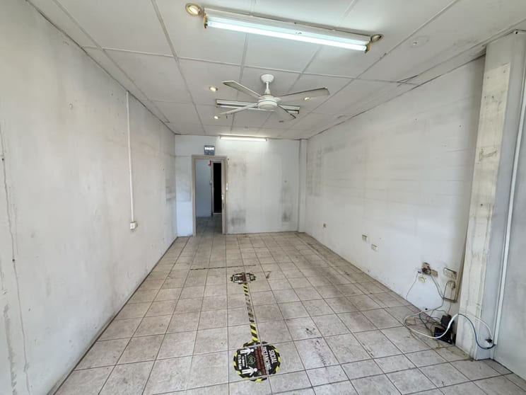 Click to view all images 5/3 Ingleburn Rd Ingleburn NSW 2565 - Image 2
