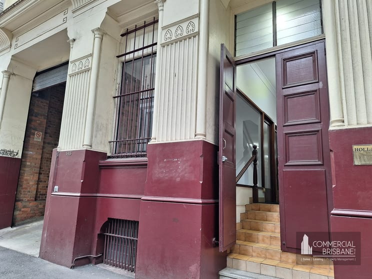 Click to view all images Unit 8/139-145 Charlotte Street Brisbane City QLD 4000 - Image 3