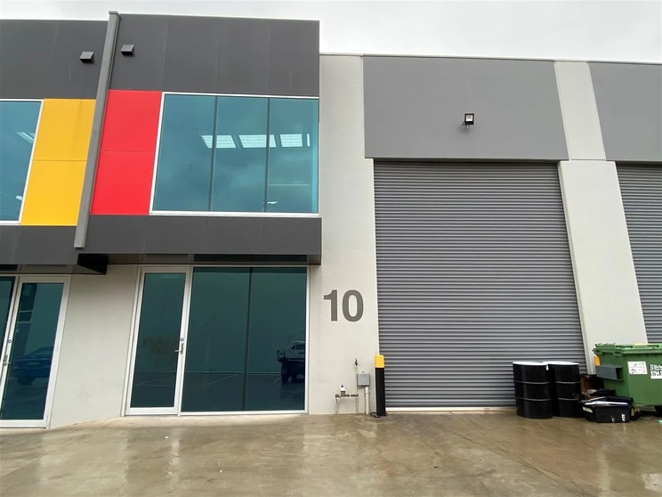10/11 Northpark Drive Somerton VIC 3062 - Image 1