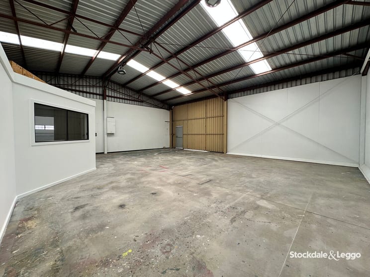 Click to view all images Shed 3/15 Mitchell Street Shepparton VIC 3630 - Image 2
