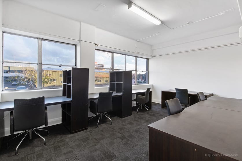 Click to view all images Level 1 - Suite 2/158 Margaret Street Toowoomba City QLD 4350 - Image 3