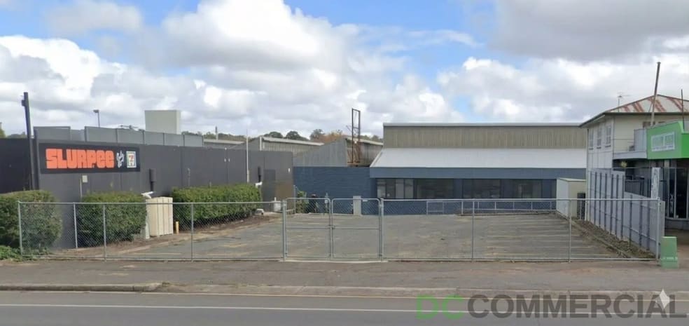 221 Ruthven Street North Toowoomba QLD 4350 - Image 2