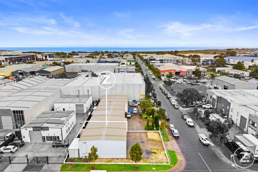 Click to view all images 1/11 Macaulay Street Williamstown North VIC 3016 - Image 2