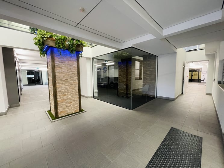 Click to view all images Suite 4/42-44 King Street Caboolture QLD 4510 - Image 3
