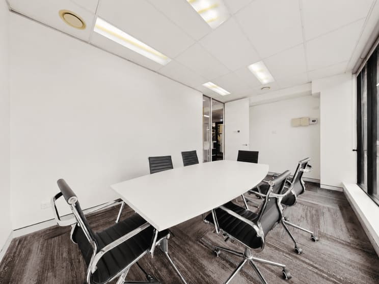 Click to view all images Suite 5/42-44 King Street Caboolture QLD 4510 - Image 3