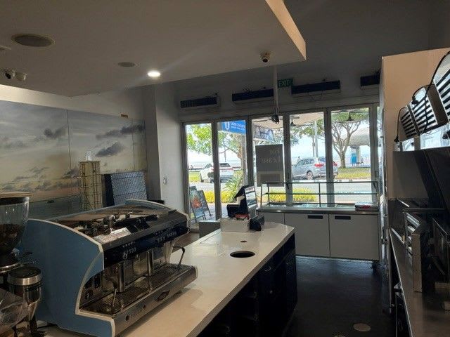 Click to view all images Suite 4a 99 Esplanade Cairns City QLD 4870 - Image 5