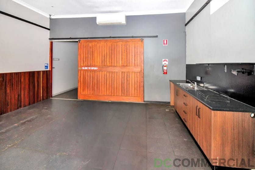 Click to view all images 3/25-27 Bell Street Toowoomba City QLD 4350 - Image 5