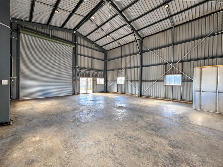 Click to view all images 1/46a Alexandra Street Bundaberg East QLD 4670 - Image 3