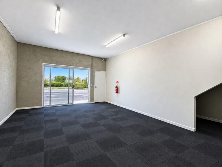 Click to view all images 1/25 Industrial Avenue Molendinar QLD 4214 - Image 3