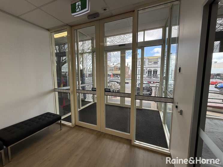 Click to view all images 1/189-191 Anson Street Orange NSW 2800 - Image 3