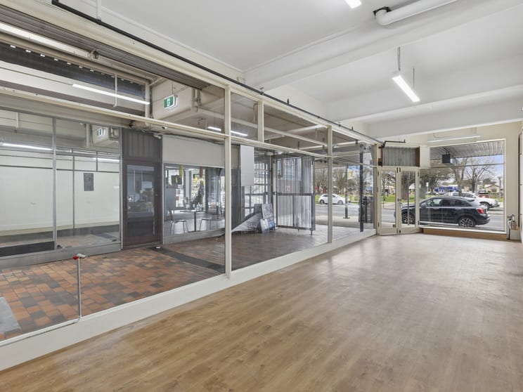 Click to view all images 1/86-88 Murray Street Colac VIC 3250 - Image 3