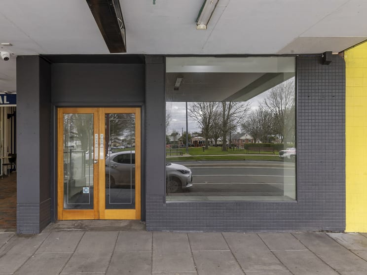 Shop 8/90-94 Murray Street Colac VIC 3250 - Image 2