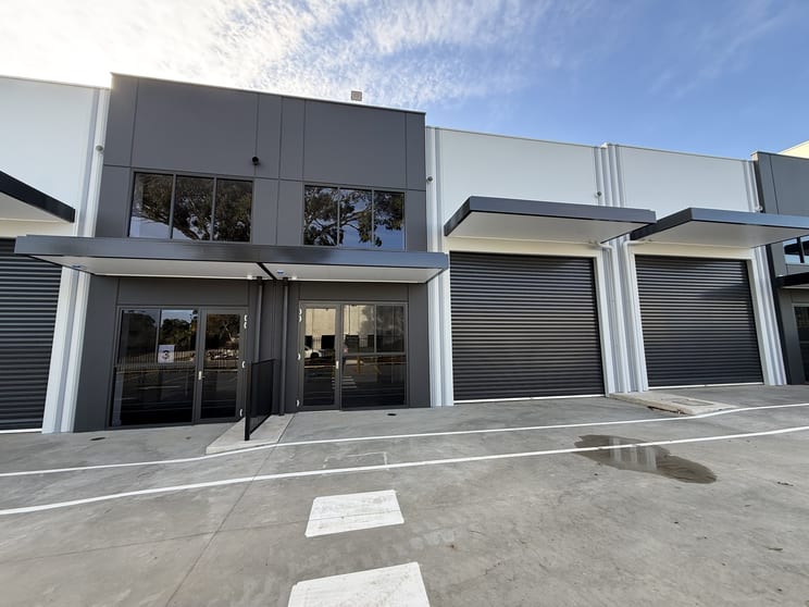 Click to view all images 4/6-10 McMillan Road Seaford Meadows SA 5169 - Image 2