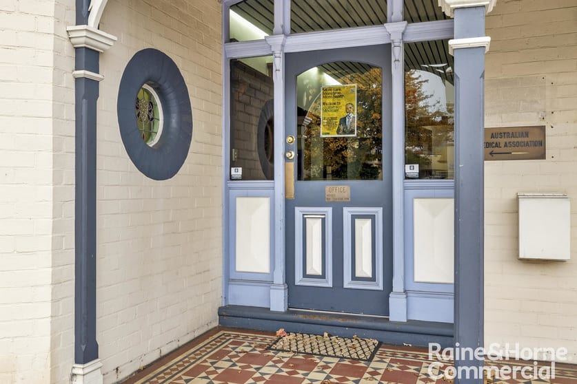 Click to view all images 147 Davey Street Hobart TAS 7000 - Image 2