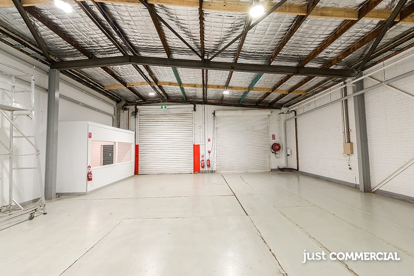 Click to view all images 2 Lennox Street Moorabbin VIC 3189 - Image 3