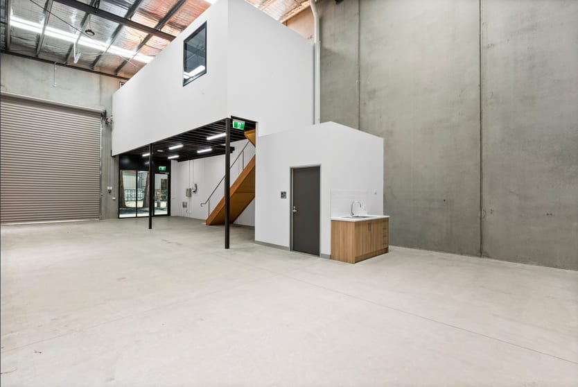 Click to view all images 9/9 Pascal Road Seaford VIC 3198 - Image 3