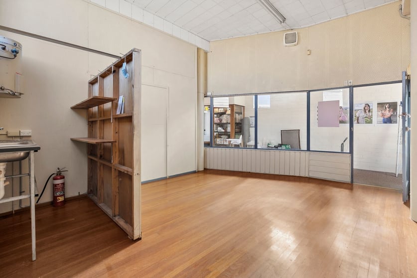 Click to view all images Shop 9a/349 Barrenjoey Road Newport NSW 2106 - Image 2