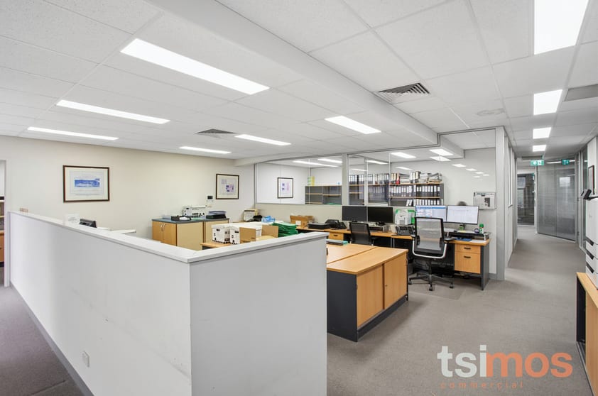 Click to view all images Level 1/354 Reserve Road Cheltenham VIC 3192 - Image 3