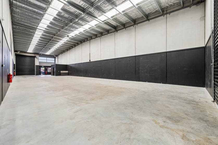 Click to view all images 2/10 Suffolk Street Rosebud VIC 3939 - Image 3
