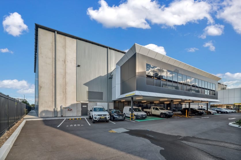 Click to view all images Unit 1/1A Kirby Place Bankstown NSW 2200 - Image 3