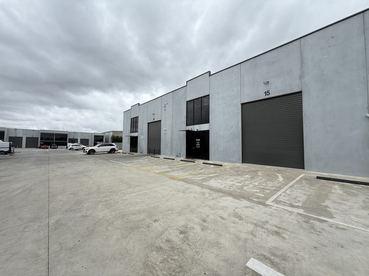 Click to view all images 15/82 Levanswell Road Moorabbin VIC 3189 - Image 1