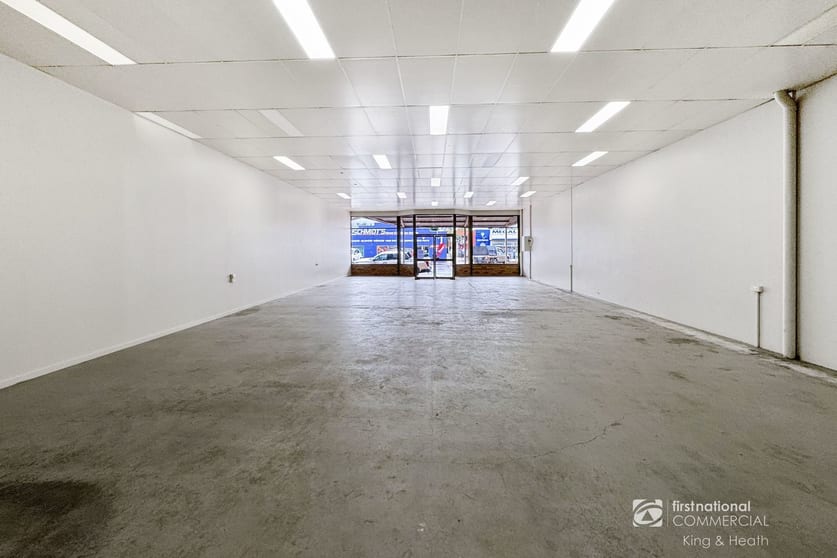 Click to view all images 1/77 Macleod Street Bairnsdale VIC 3875 - Image 3
