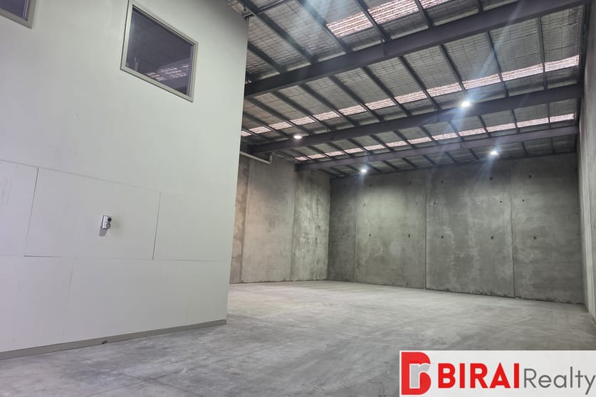 Click to view all images 2/17-21 Strzelecki Avenue Sunshine West VIC 3020 - Image 3