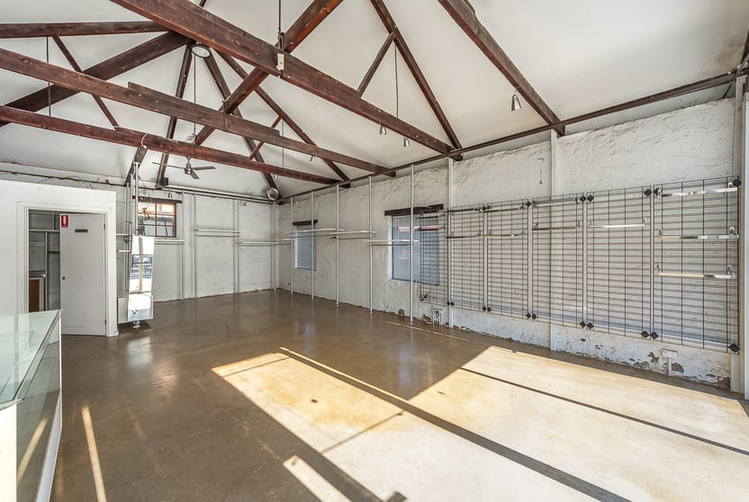 Click to view all images 6/13-15 Mount Barker Road Hahndorf SA 5245 - Image 3
