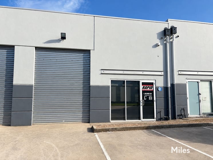 Click to view all images 17/20-22 Thornycroft Street Campbellfield VIC 3061 - Image 1