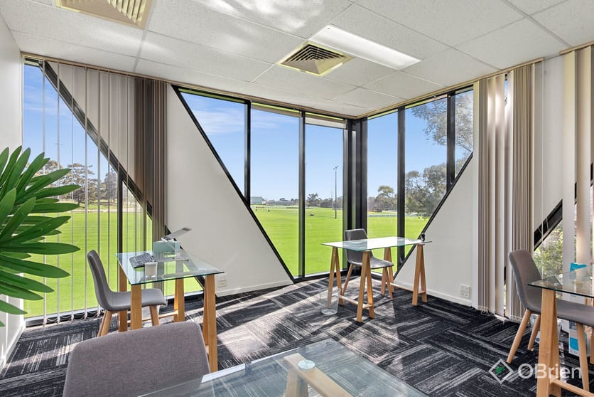 Click to view all images 7/3 Torca Terrace Mornington VIC 3931 - Image 2