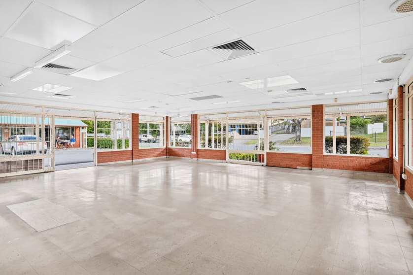 Click to view all images 1/18 Ferry Street Nerang QLD 4211 - Image 2