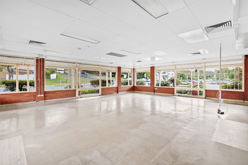 Click to view all images 1/18 Ferry Street Nerang QLD 4211 - Image 3