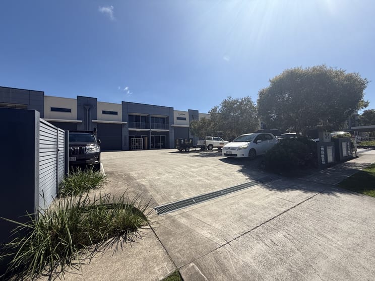 Click to view all images 4/3-5 Exeter Way Caloundra West QLD 4551 - Image 3