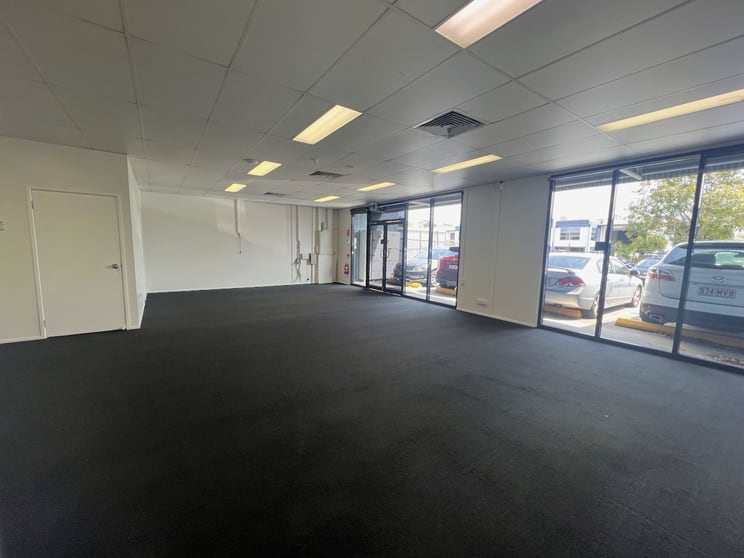 1/30 Millenium Place Tingalpa QLD 4173 - Image 2