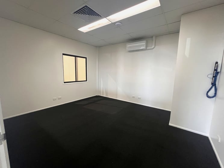 1/30 Millenium Place Tingalpa QLD 4173 - Image 3