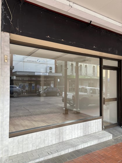 Click to view all images 121 Main Street Lithgow NSW 2790 - Image 2