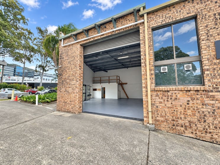 Click to view all images 1/121 Old Pittwater Road Brookvale NSW 2100 - Image 1