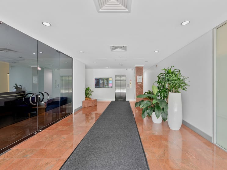 Click to view all images 19/10 Benson Street Toowong QLD 4066 - Image 2