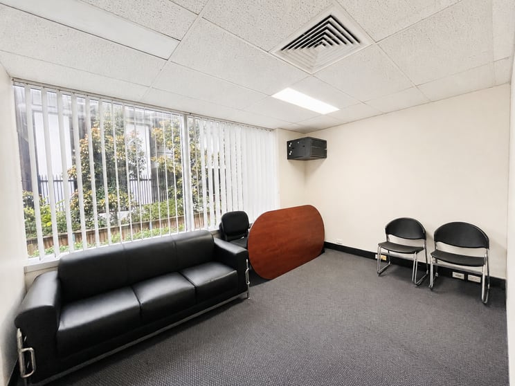 Click to view all images 19/10 Benson Street Toowong QLD 4066 - Image 5