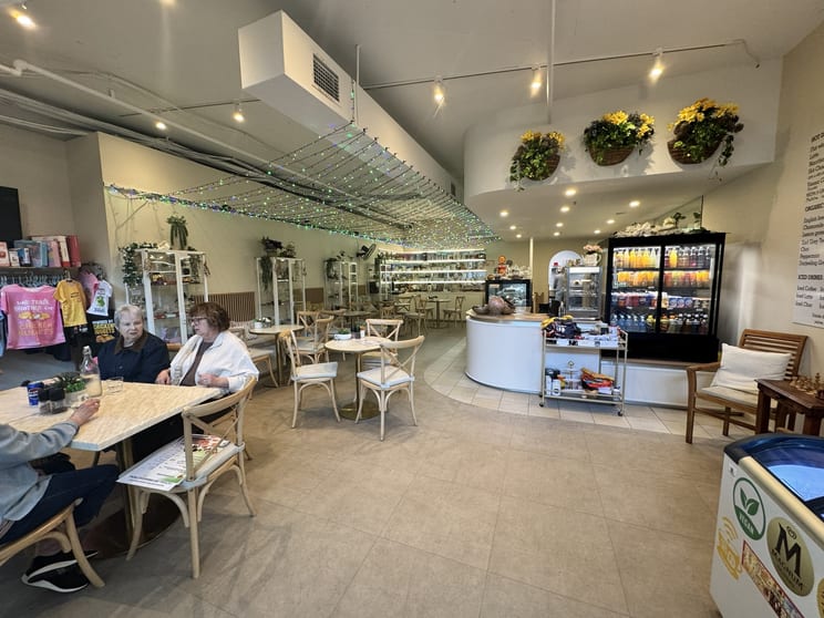 22/121 Mooloolaba Esplanade Mooloolaba QLD 4557 - Image 3