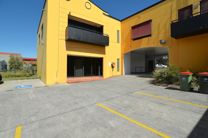 Click to view all images B/3964 Pacific Highway Loganholme QLD 4129 - Image 2
