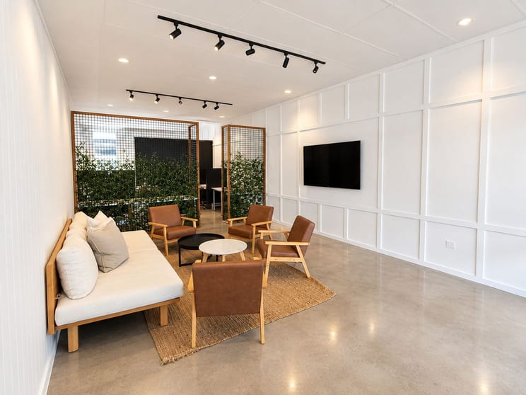 Click to view all images Unit 4/130-164 Brisbane Rd Mooloolaba QLD 4557 - Image 1