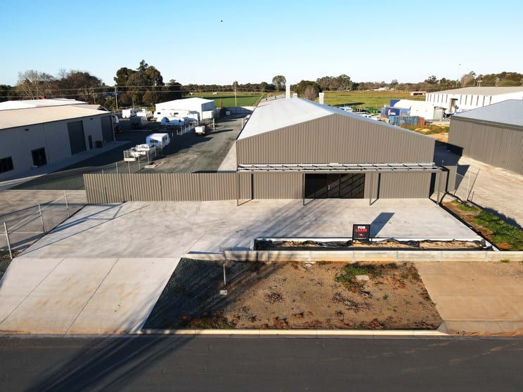 Click to view all images 11 Kuhle Road Kyabram VIC 3620 - Image 3