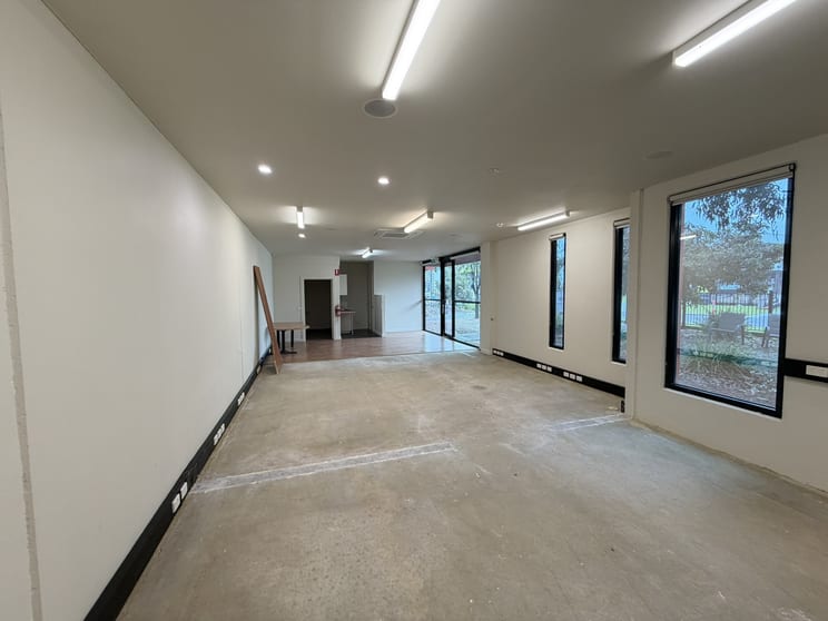Click to view all images 1/12-13 Trewhitt Court Dromana VIC 3936 - Image 2