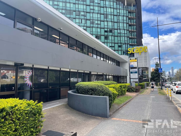 Click to view all images Unit 9/621 Coronation Drive Toowong QLD 4066 - Image 2