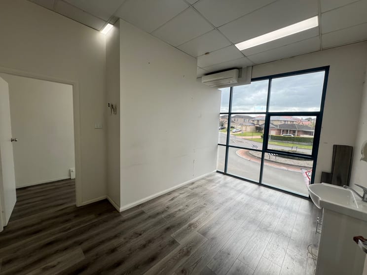 Level 1 Suite D2D/57 Minnamurra Circuit Prestons NSW 2170 - Image 2