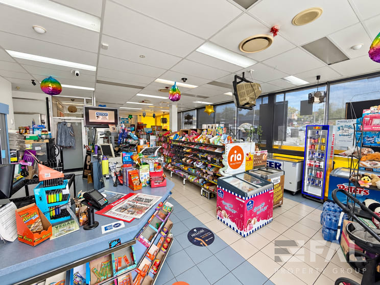 Click to view all images Shop 1/489 South Pine Road Everton Park QLD 4053 - Image 2